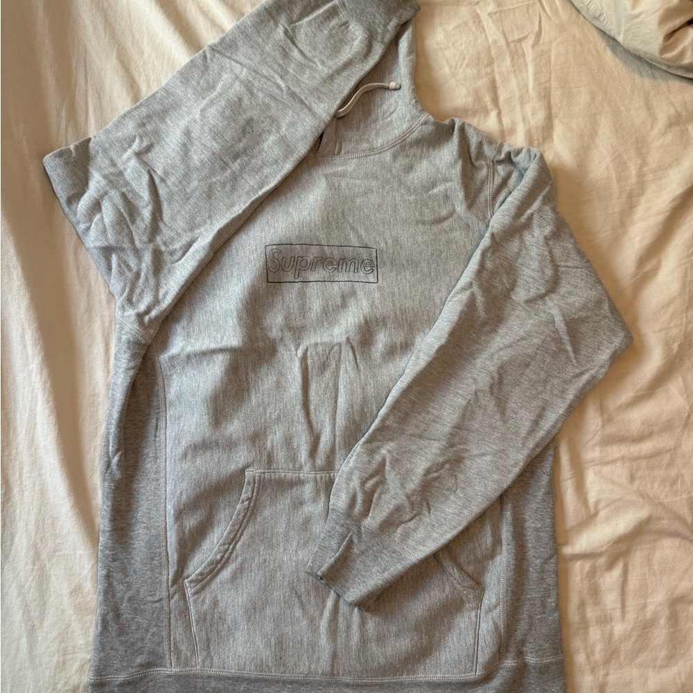 Supreme x KAWS box logo Size L Light Gray Hoodie